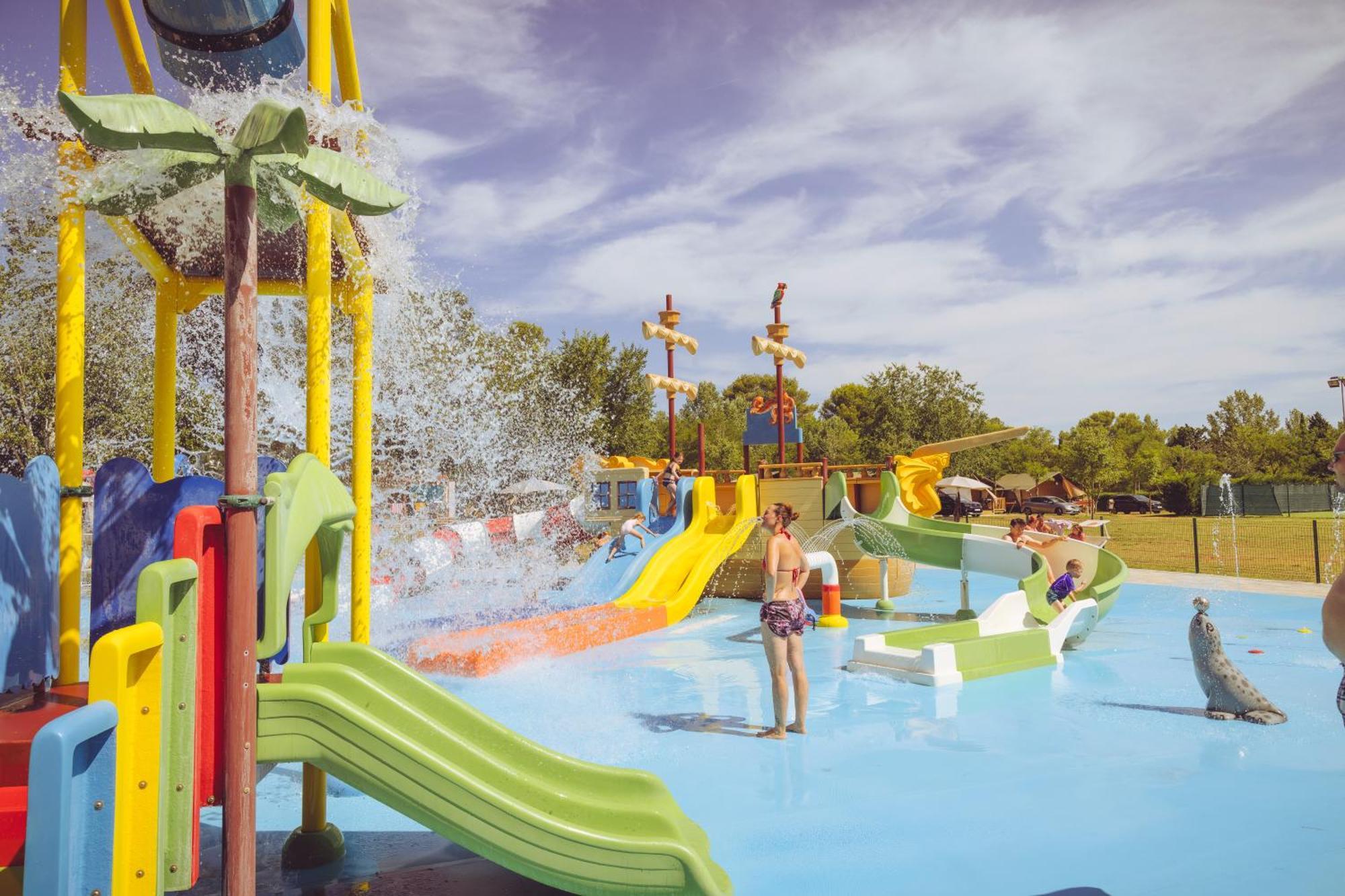 Camping Bi-Village - Roan Valbandon Екстериор снимка