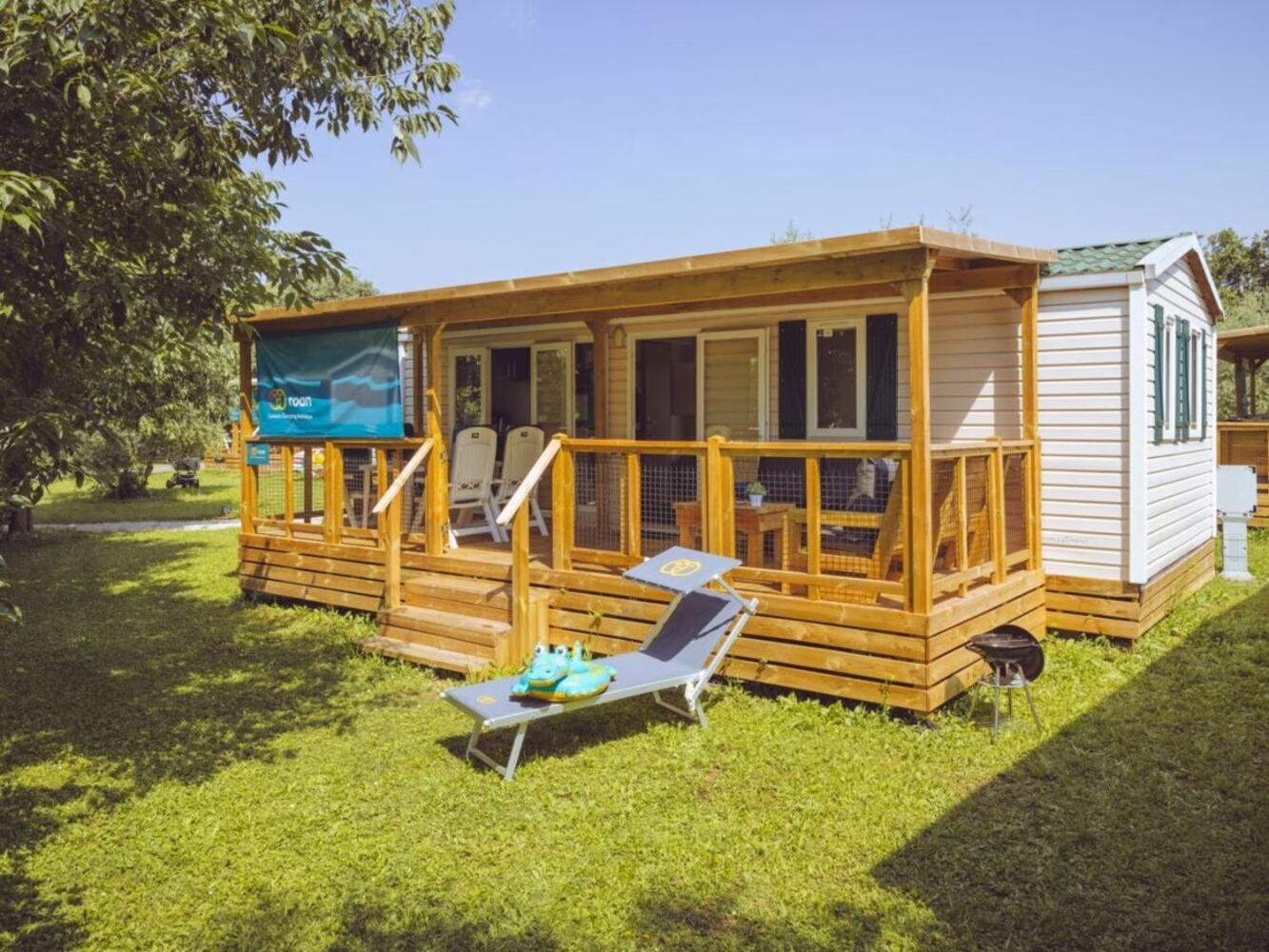 Camping Bi-Village - Roan Valbandon Стая снимка